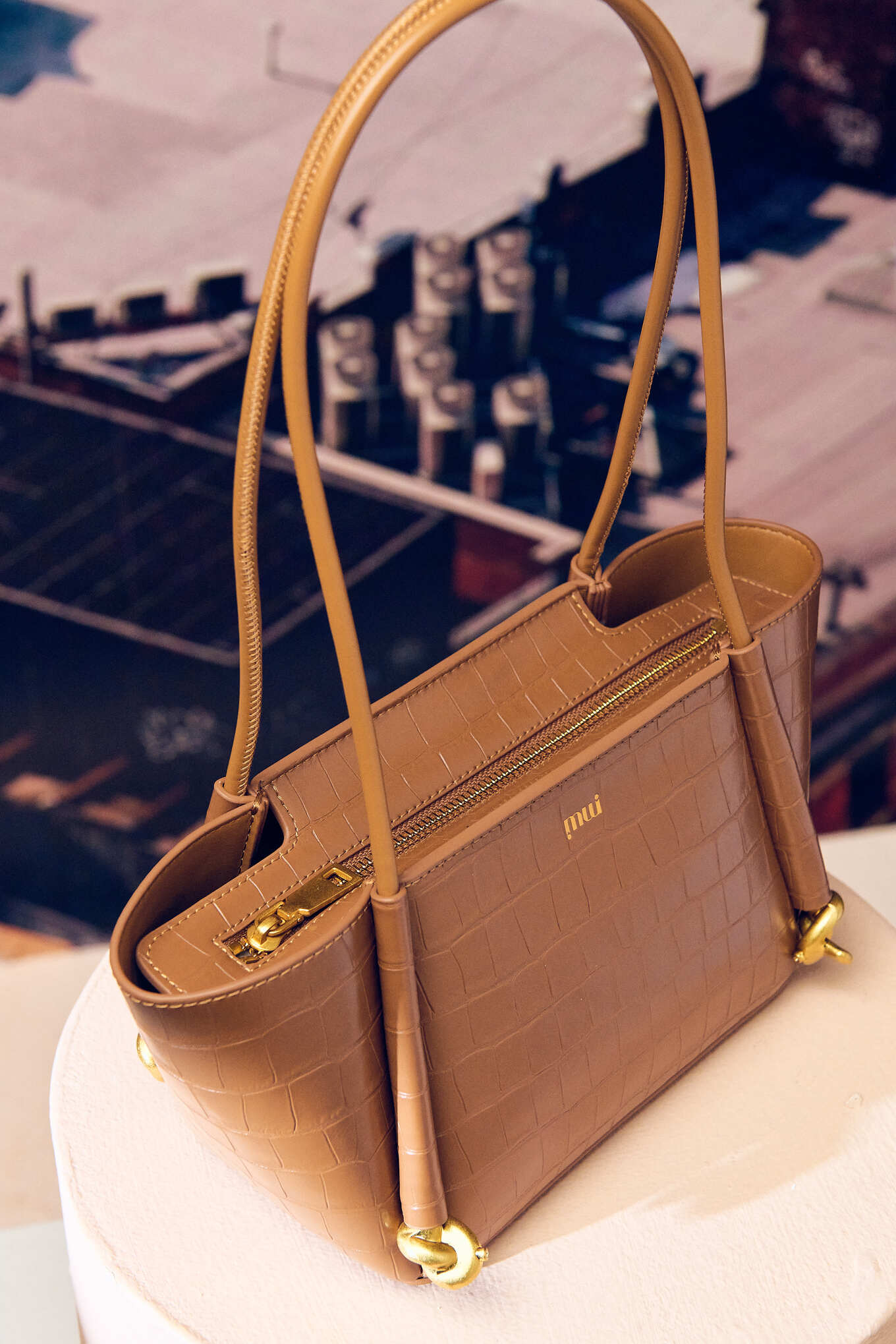 (PRE-ORDER) LAURA in Sienna