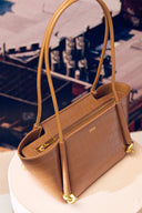 (PRE-ORDER) LAURA in Sienna