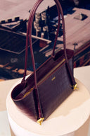 (PRE-ORDER) LAURA in Mahogany