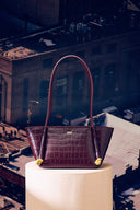 (PRE-ORDER) LAURA in Mahogany